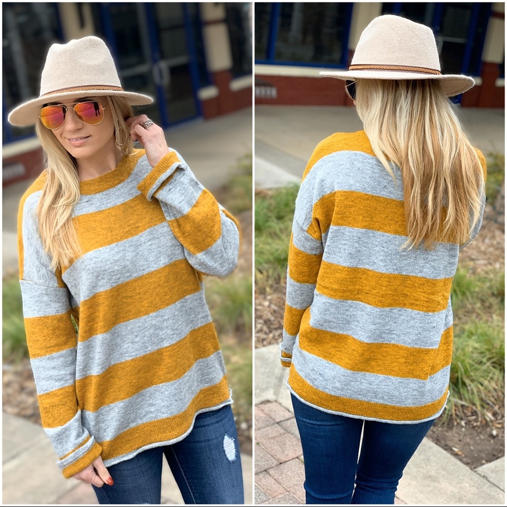 ✨LAST 1✨Mustard and gray striped sweater - Picture 3 of 4